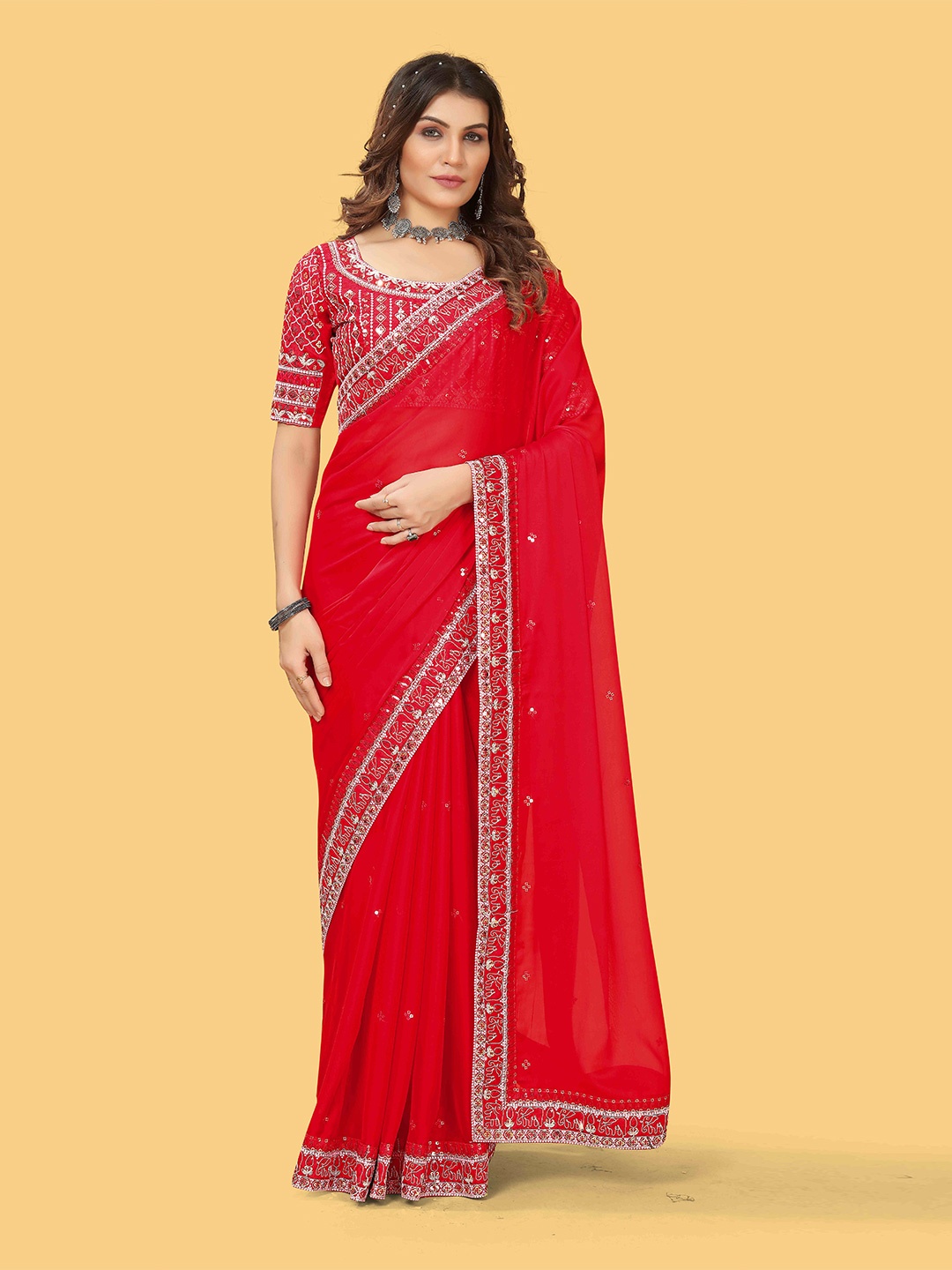 

Munir Ethnic Motifs Embroidered Sequinned Saree, Red