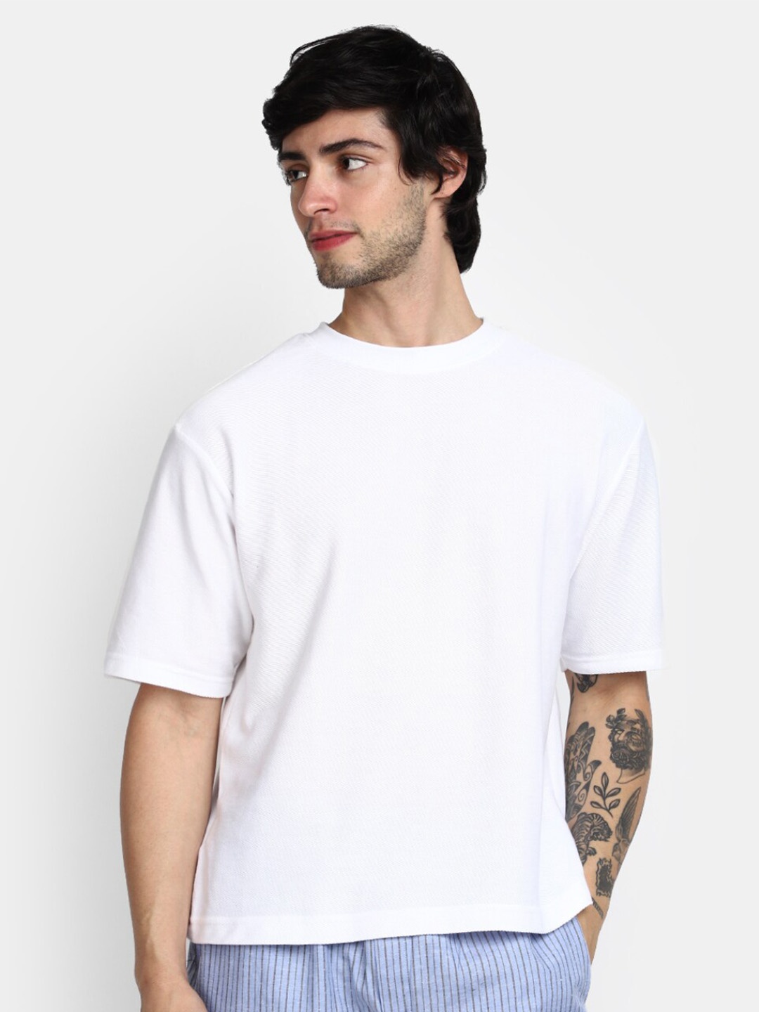 

V-Mart Round Neck Boxy Cotton T-shirt, White