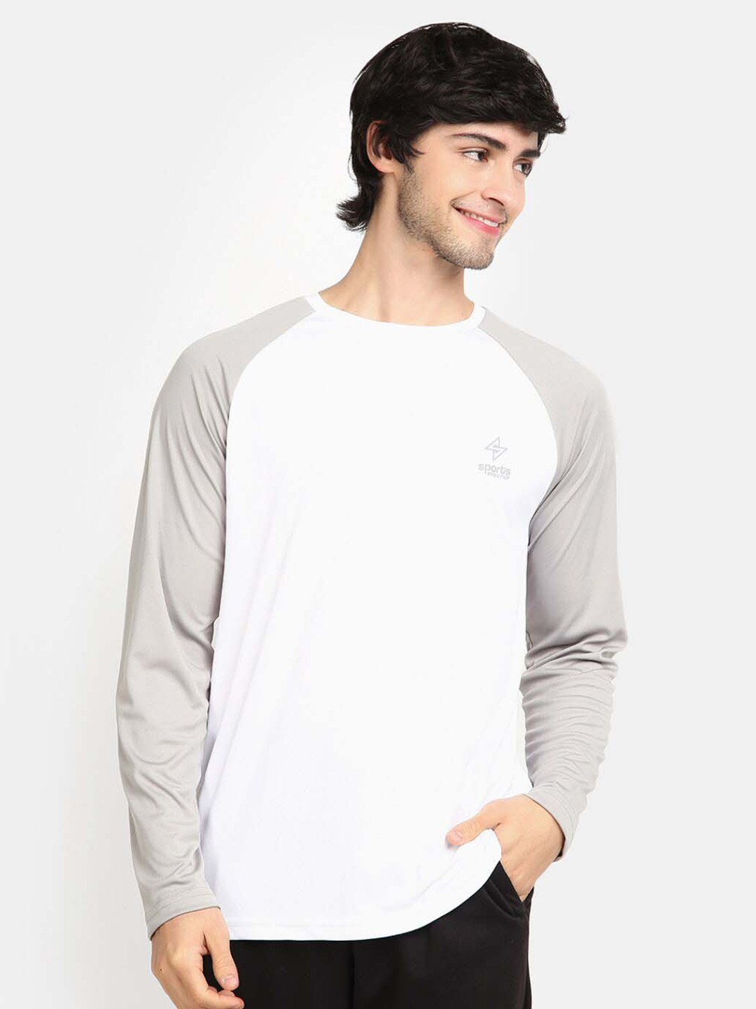 

V-Mart Round Neck Raglan Sleeves Slim Fit T-shirt, White