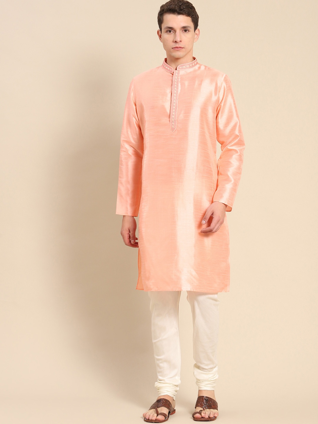 

Anouk Thread Work Mandarin Collar Long Sleeves Straight Kurta, Peach