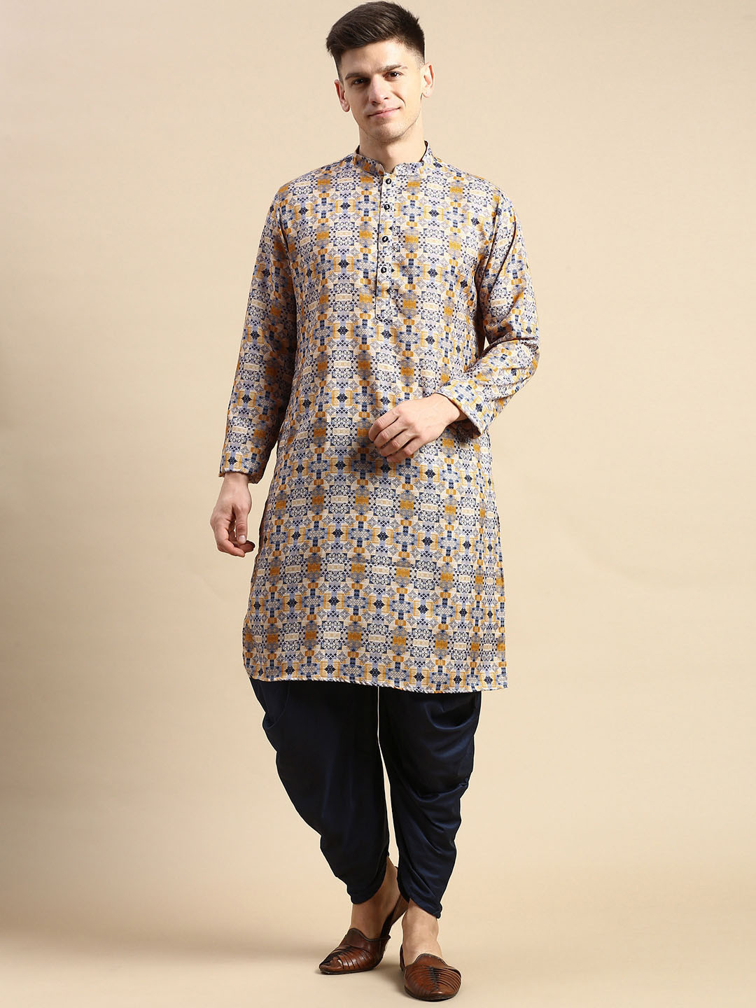

Anouk Ethnic Motifs Printed Mandarin Collar Long Sleeves Straight Kurta, Navy blue