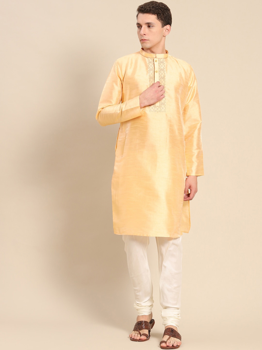 

Anouk Mandarin Collar Thread Work Straight Kurta, Orange
