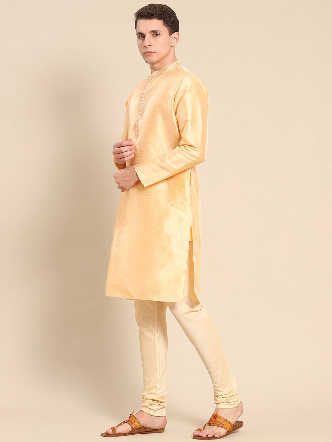 

Anouk Mandarin Collar Long Sleeves Thread Work Cotton Silk Kurta, Orange