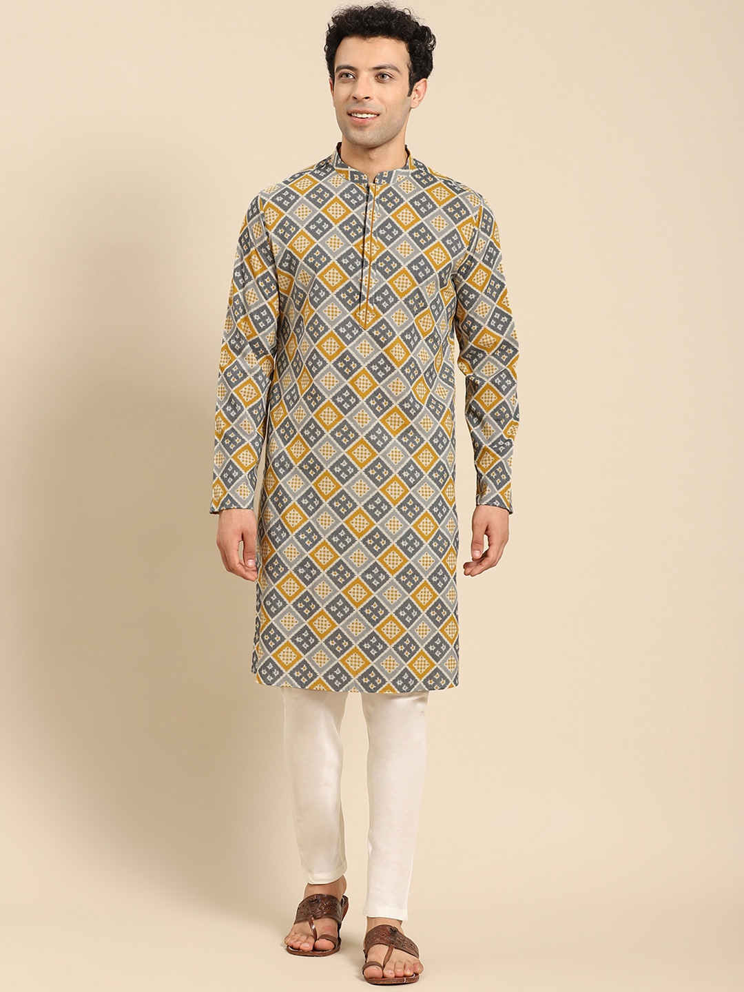 

Anouk Geometric Woven Design Mandarin Collar Long Sleeves Cotton Kurta, Mustard