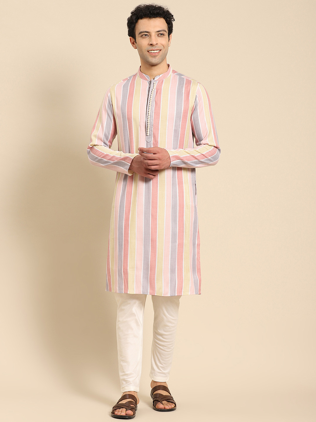 

Anouk Striped Mandarin Collar Straight Kurta, Yellow
