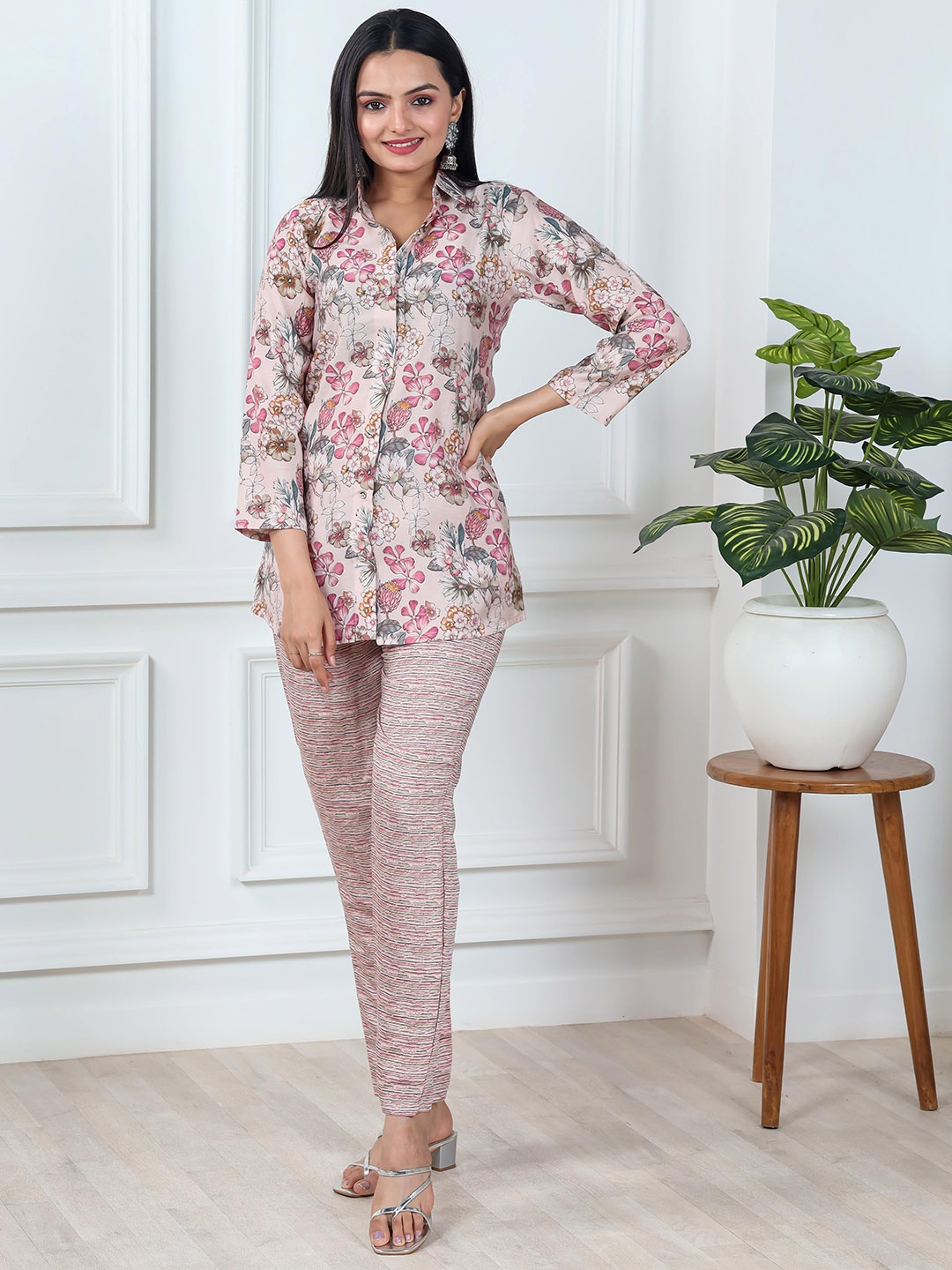 

KALINI Printed Shirt &Trousers, Beige