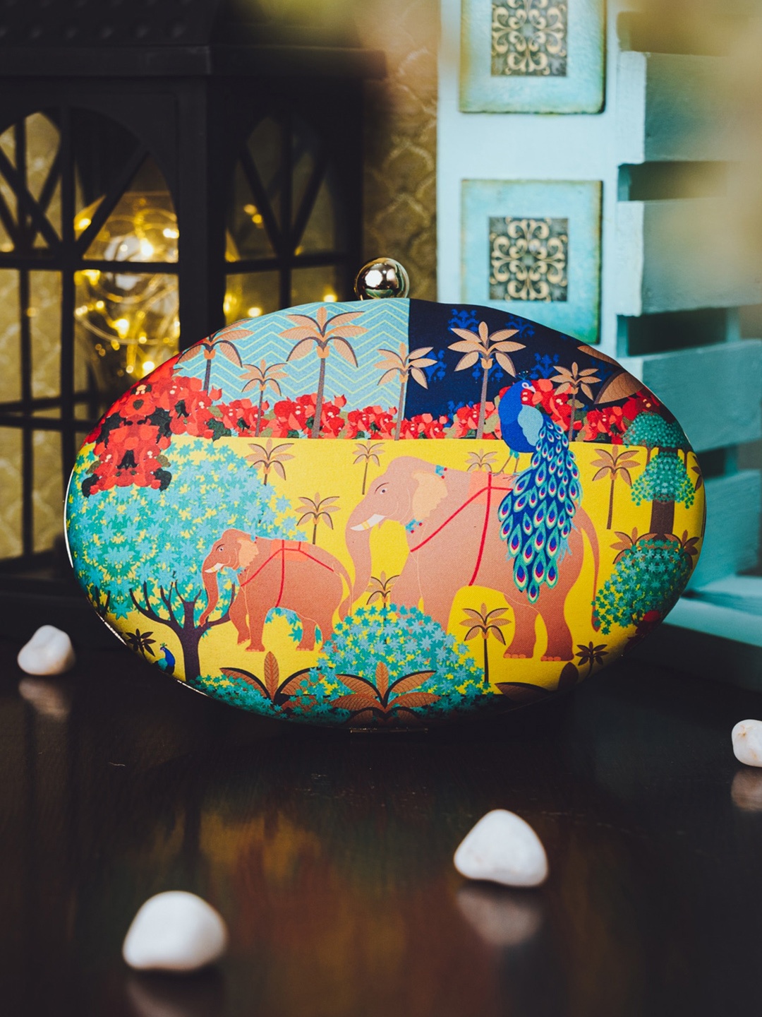 

Sangria Graphic Printed Fabric Box Clutch, Yellow