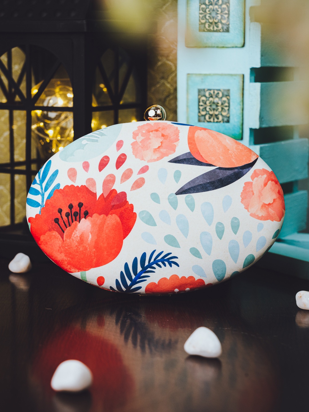 

DressBerry Peach-Coloured & White Floral Printed Box Clutch