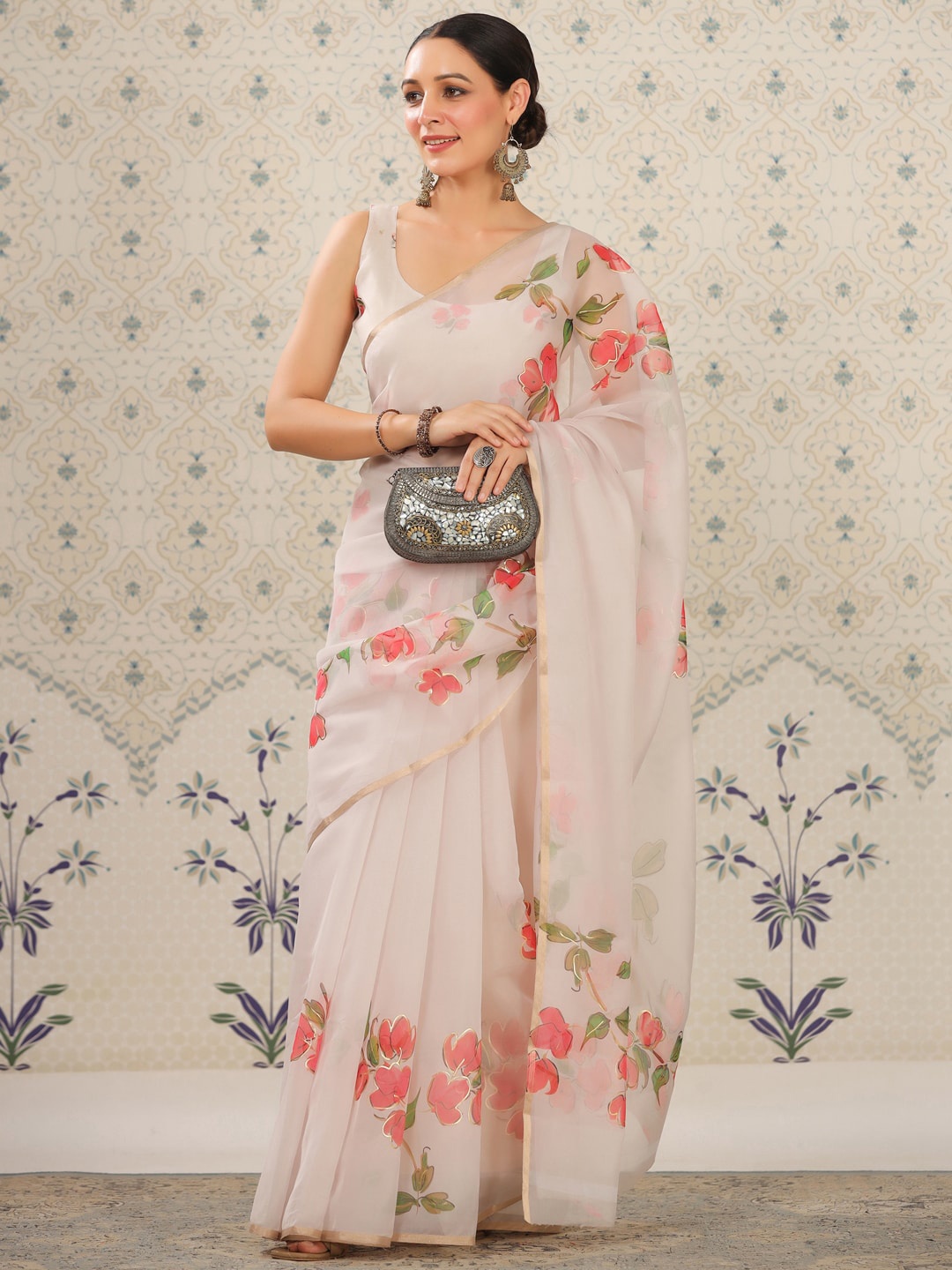 

Ode by House of Pataudi Cream-Coloured & Fuchsia Floral Printed Zari Organza Saree