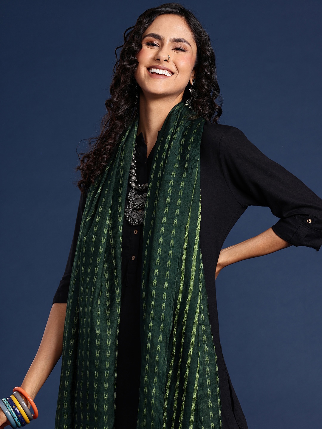 

Taavi Woven Design Handloom Dupatta, Green