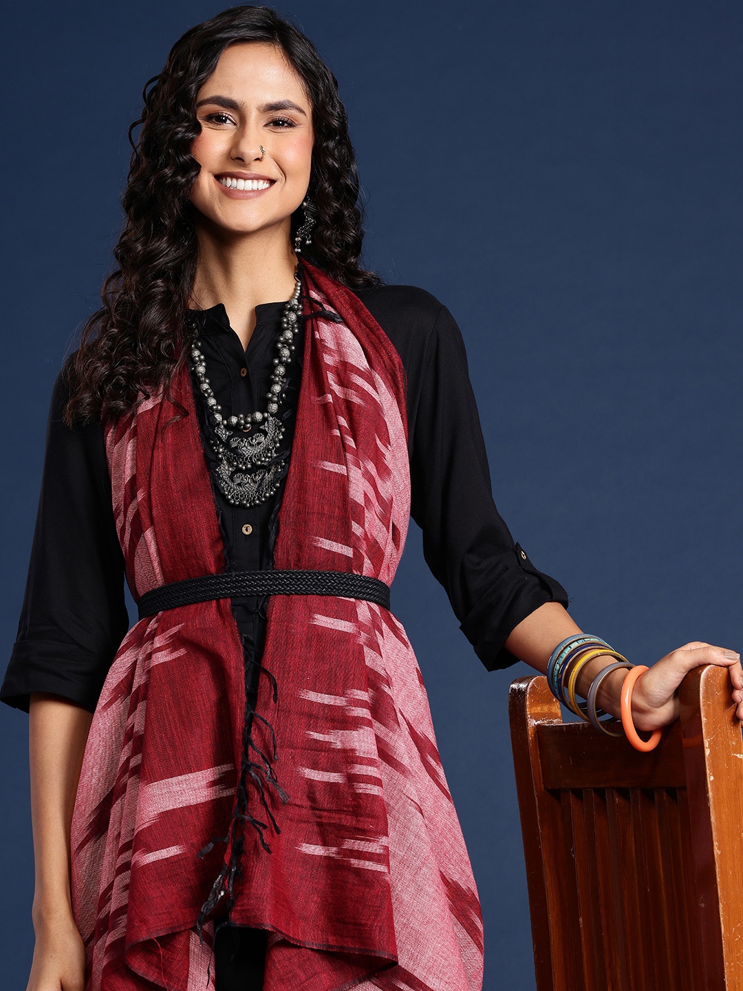 

Taavi Woven Design Pure Cotton Ikat Dupatta, Maroon