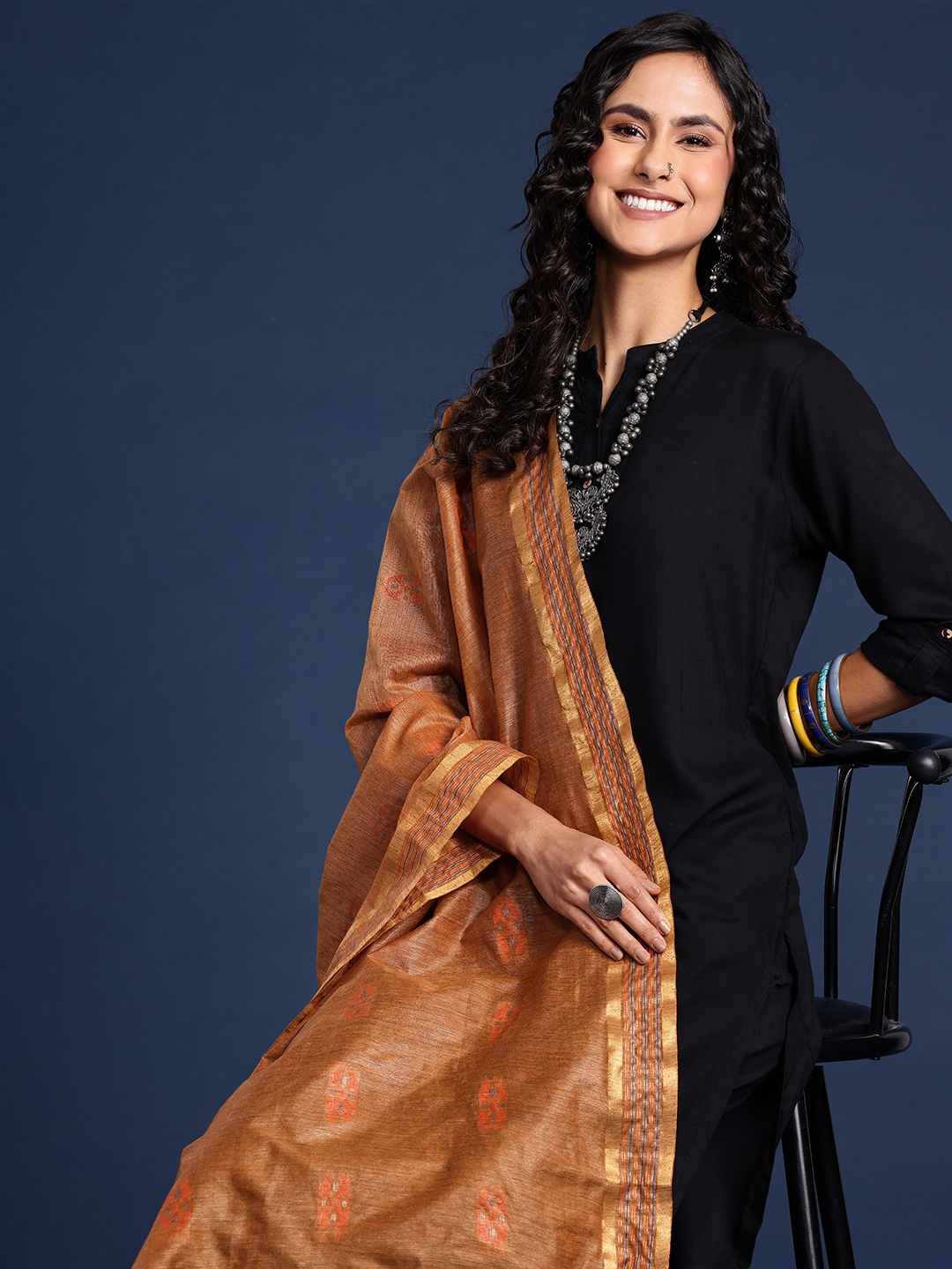 

Taavi Abstract Woven Design Dupatta, Orange