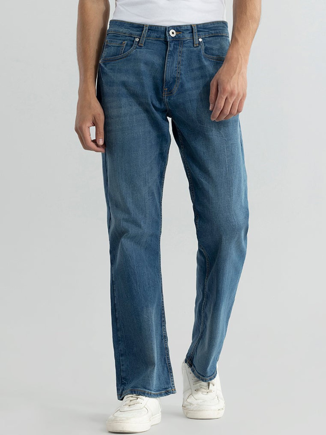 

Snitch Men Classic Whiskers and Chevrons Stretchable Clean Look Bootcut Jeans, Blue