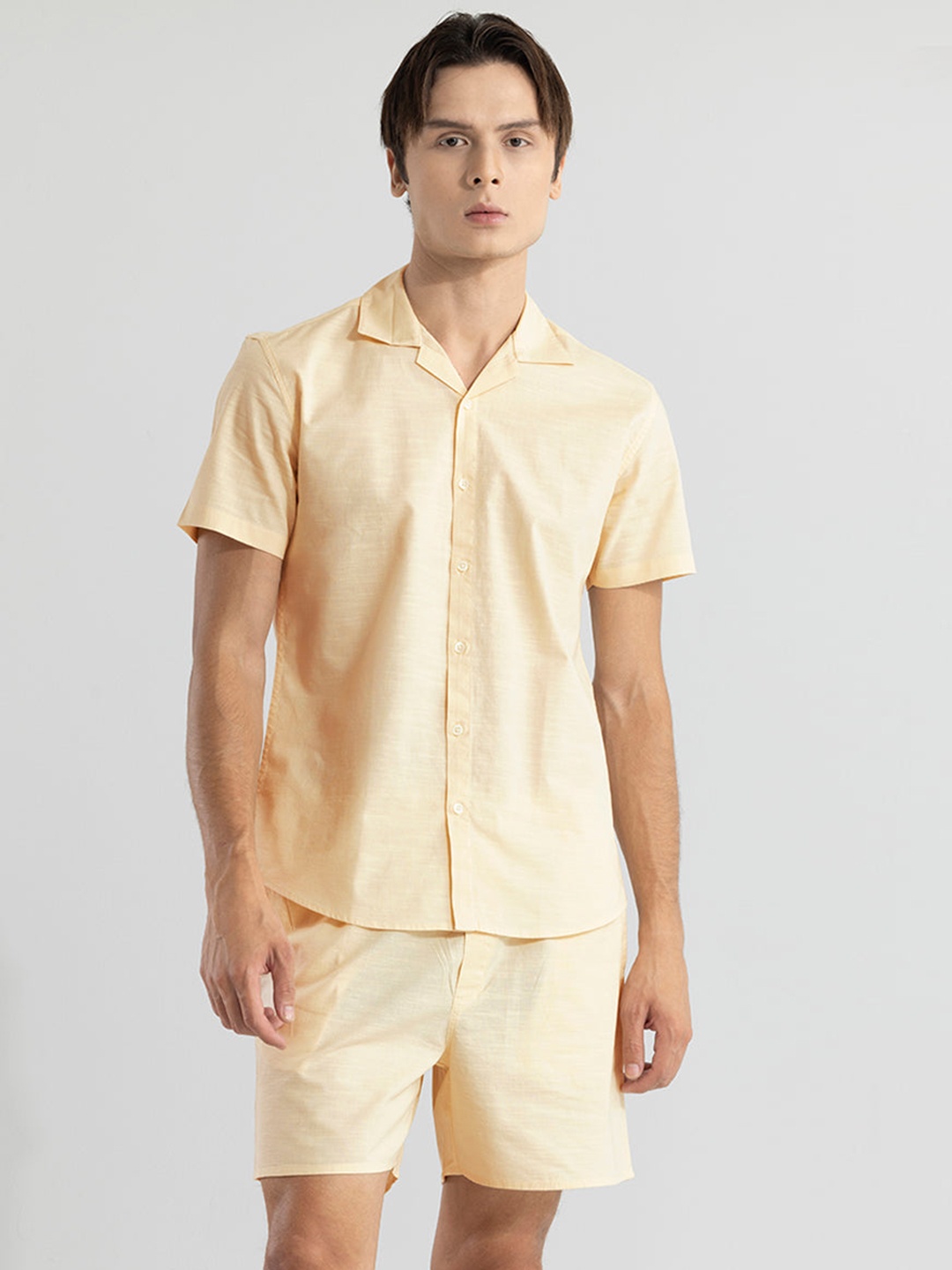 

Snitch Notch Lapel Collar Linen Shirt With Shorts, Yellow