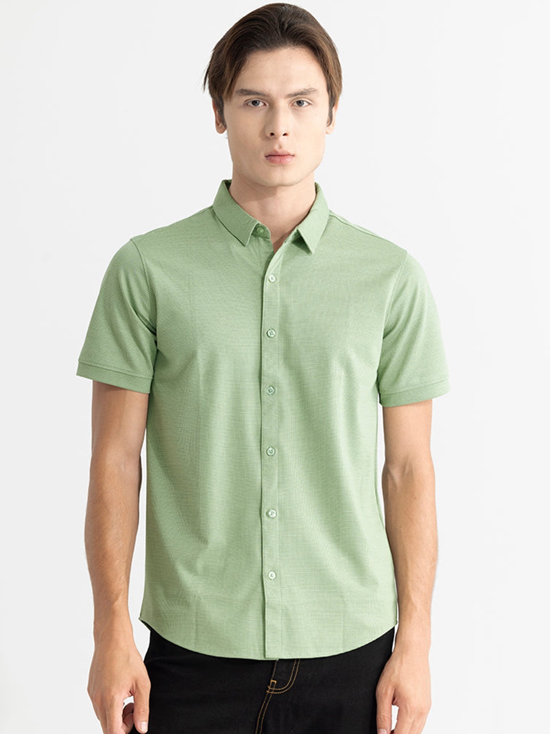 

Snitch Green Classic Slim Fit Self Design Casual Shirt
