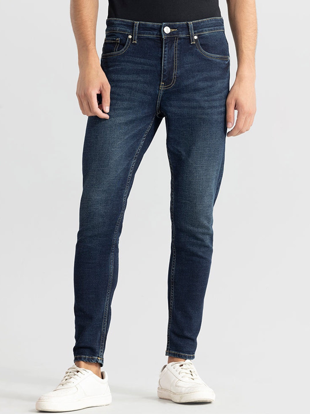 

Snitch Men Classic Skinny Fit Whiskers and Chevrons Light Fade Stretchable Jeans, Blue