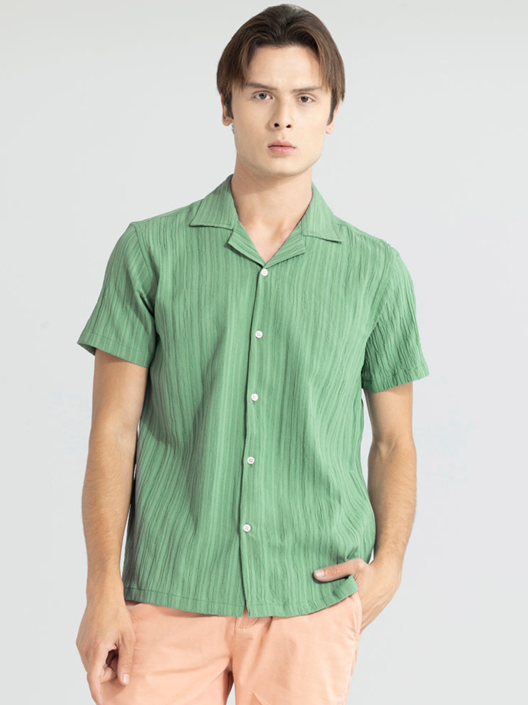 

Snitch Green Classic Self Design Cotton Casual Shirt