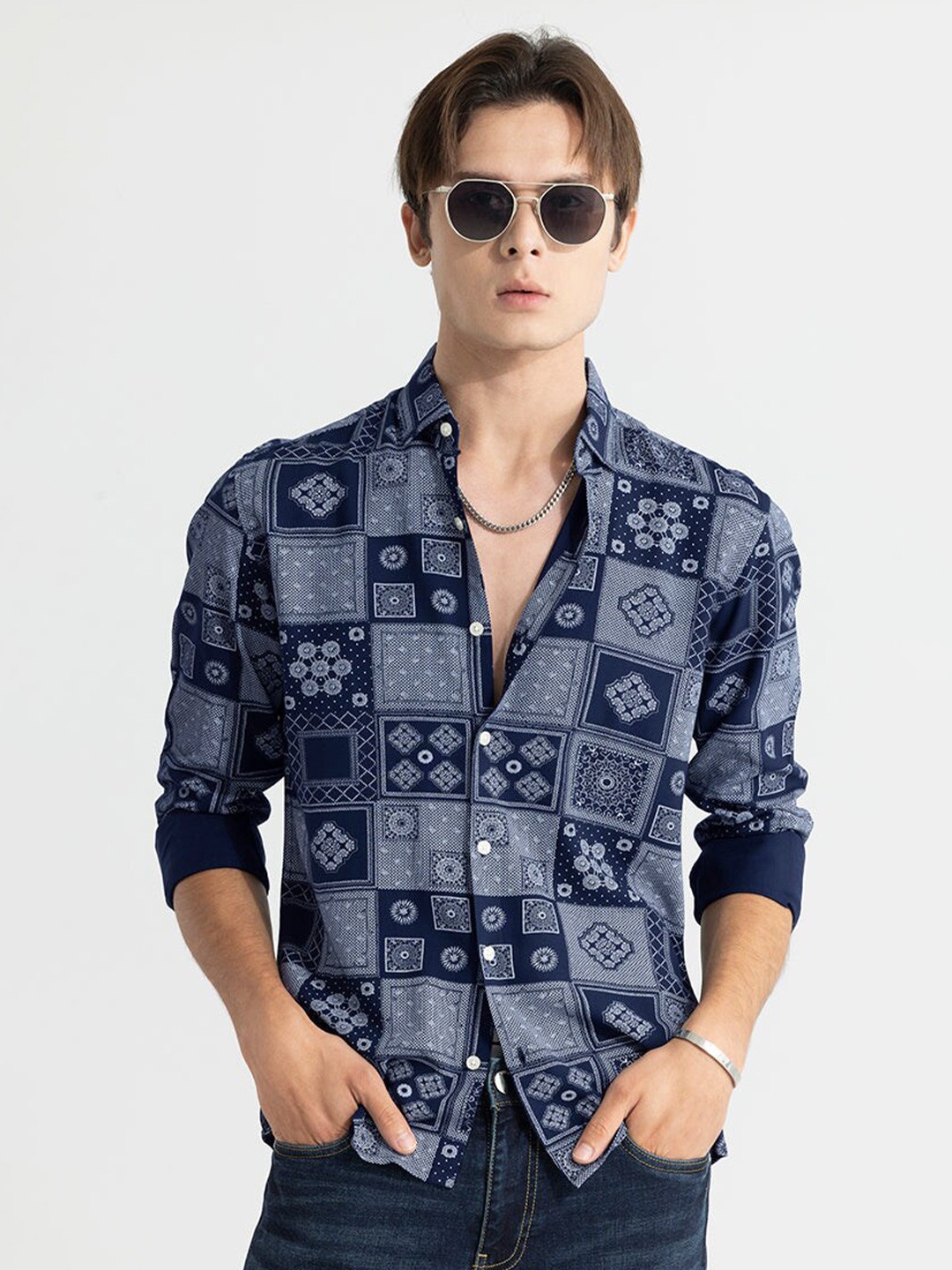 

Snitch Navy Blue Classic Slim Fit Ethnic Motifs Printed Casual Shirt