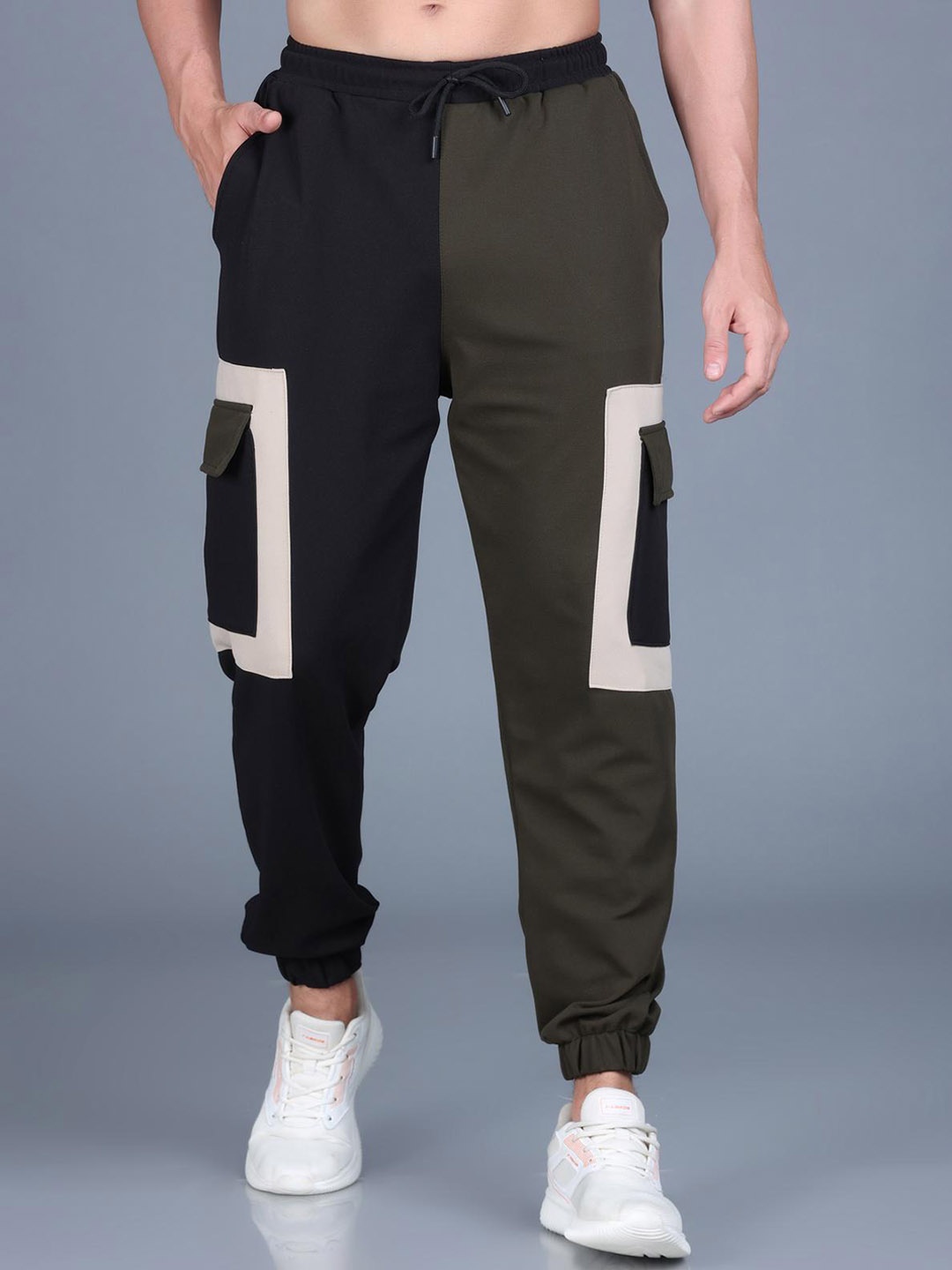 

The Dance Bible Men Colourblocked Pure Cotton Baggy Joggers, Olive