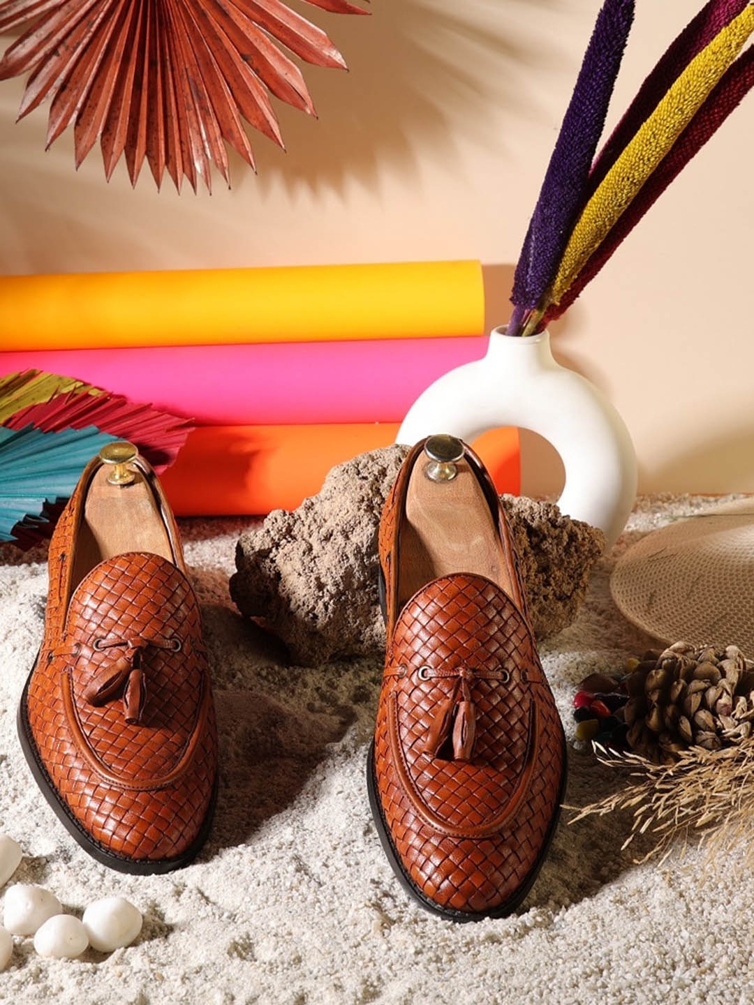 

GRIFFIN Men Textured Latex Lined Leather Tassel Loafers, Tan