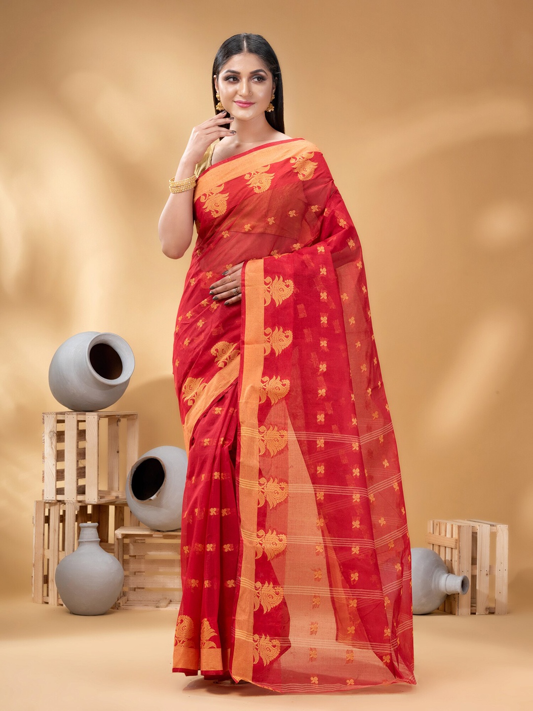 

DESH BIDESH Woven Design Pure Cotton Taant Saree, Red