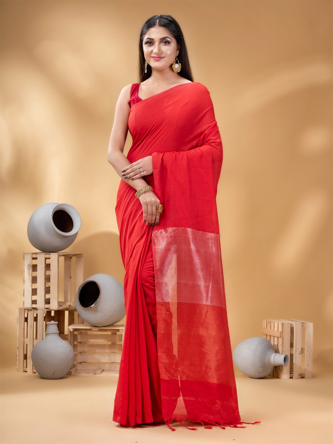 

DESH BIDESH Gold-Toned Woven Design Zari Organza Saree, Red