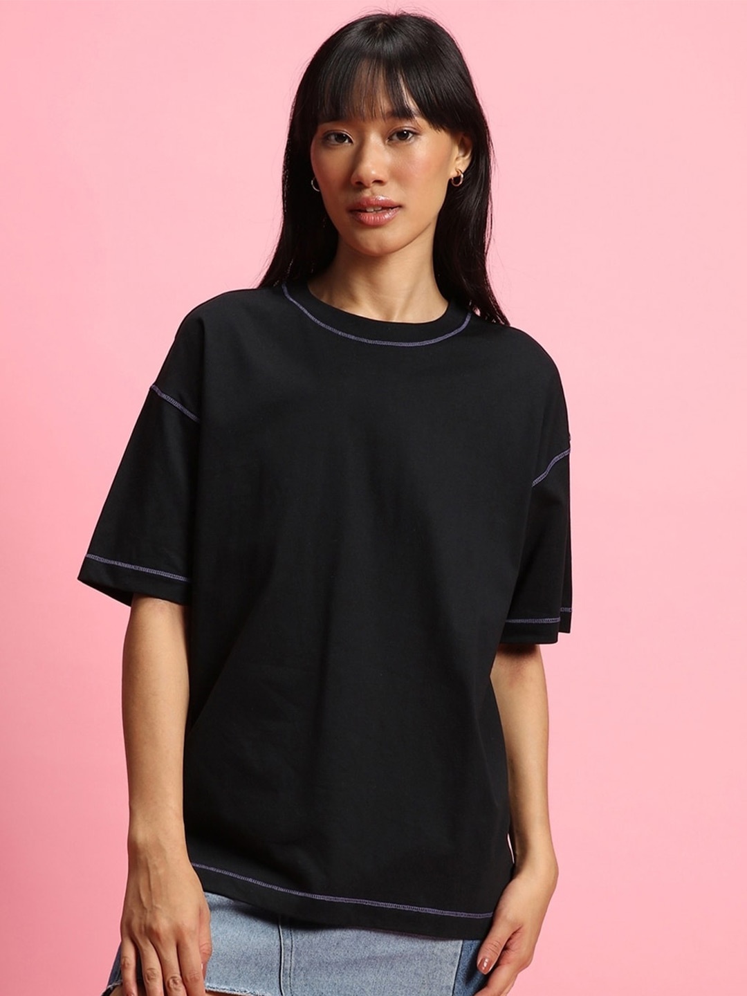 

Bewakoof Plus Oversized Drop-Shoulder Sleeves Cotton T-shirt, Black