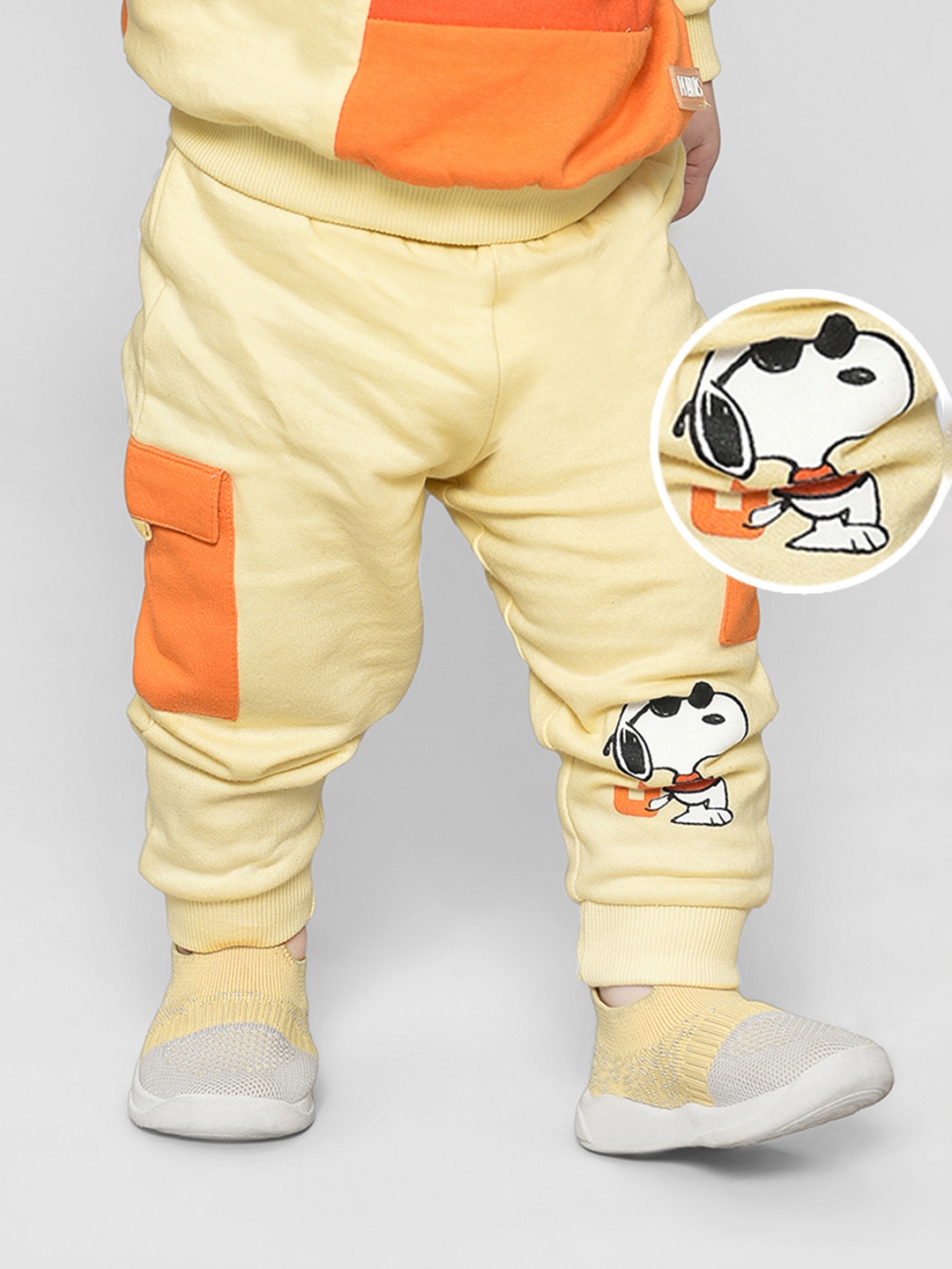 

MiArcus Boys Peanuts Printed Relaxed Cotton Joggers, Cream