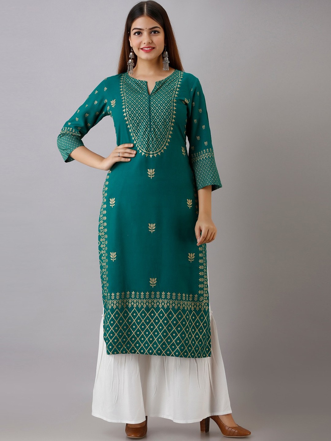 

MAUKA Ethnic Motifs Printed Straight Kurta with Sharara, Green
