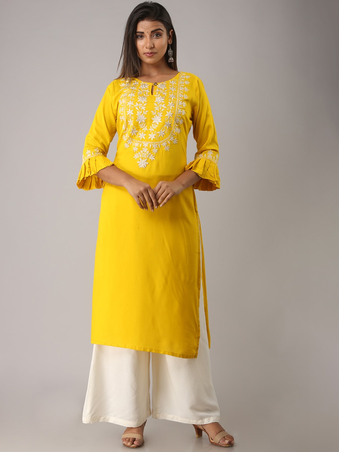 

MAUKA Floral Yoke Design Bell Sleeves Regular Thread Work Kurta with Palazzos, Yellow