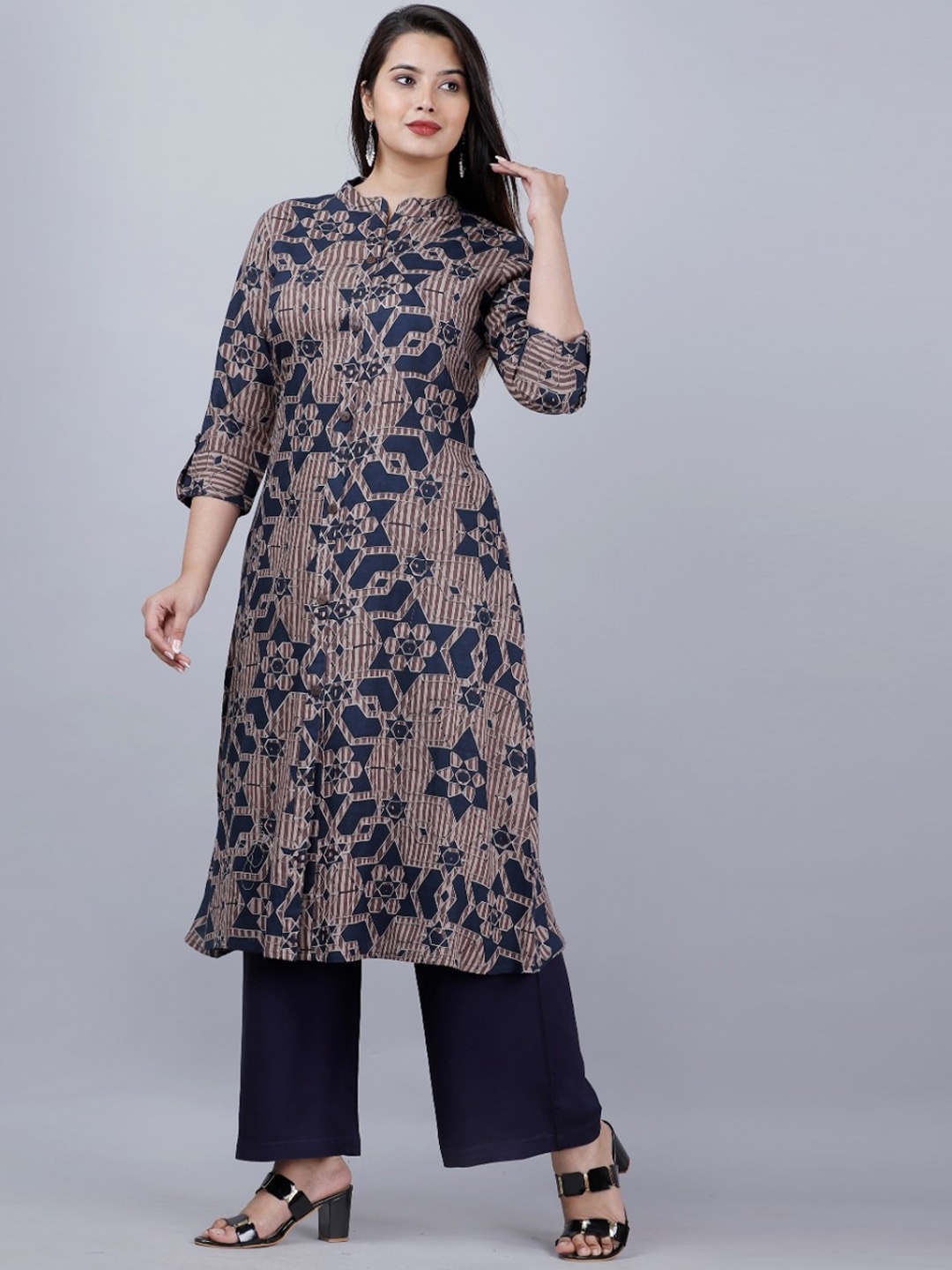 

MAUKA Ethnic Motifs Printed Kurta with Palazzos, Brown