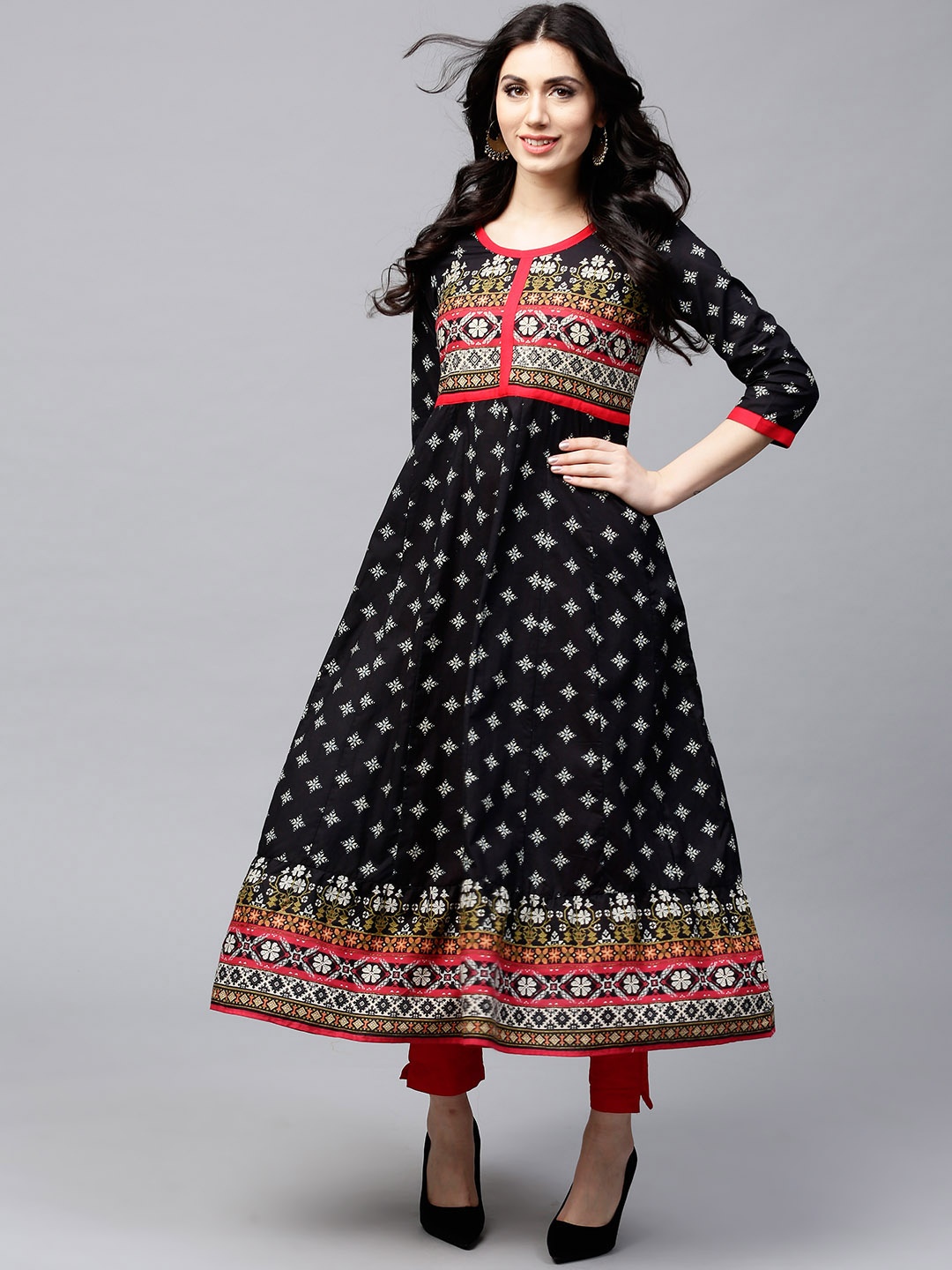 

AKS Women Black & Off-White Printed Tiered Anarkali Kurta