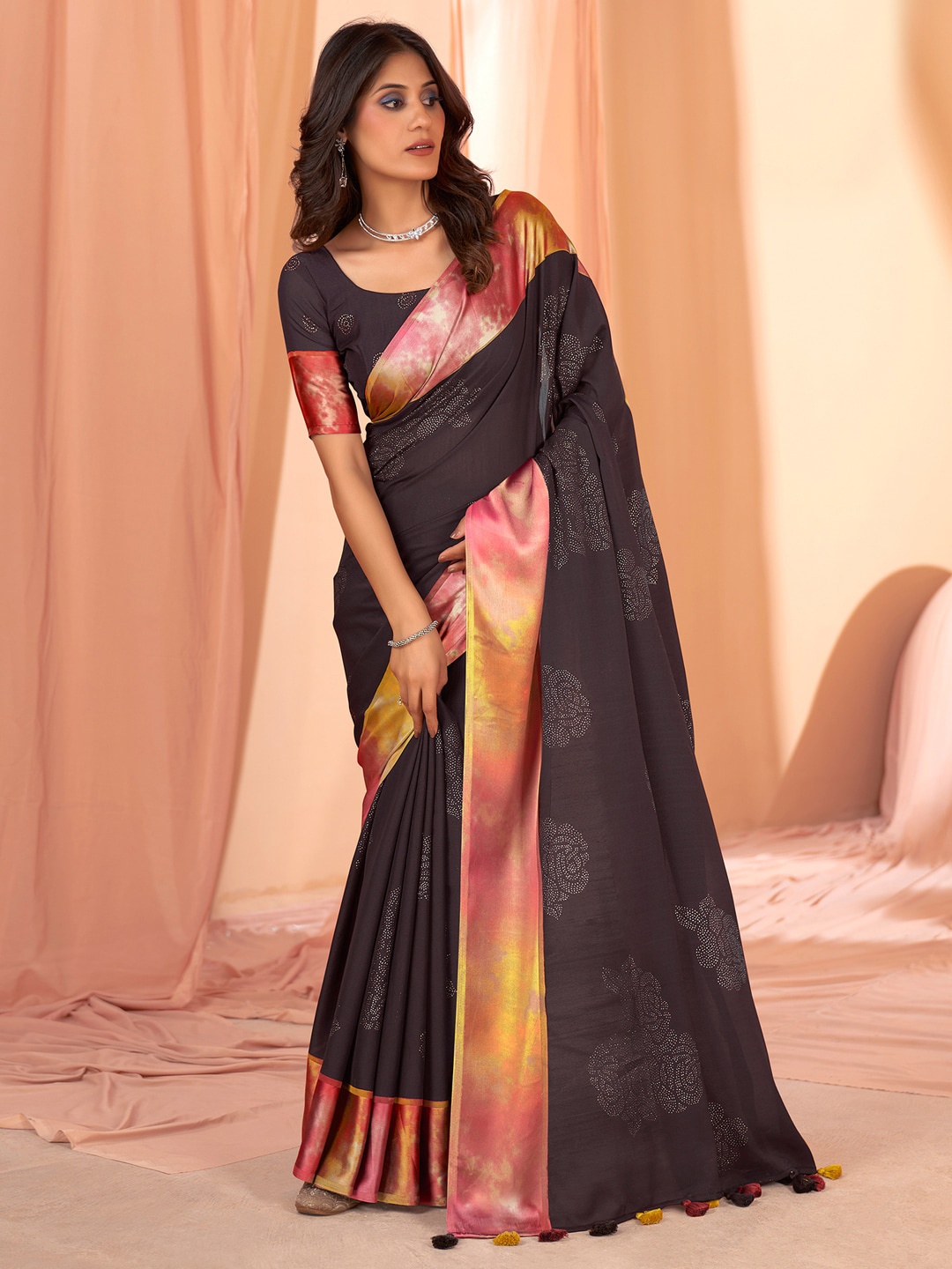 

Sangria Grey Embellished Saree With Printed Border