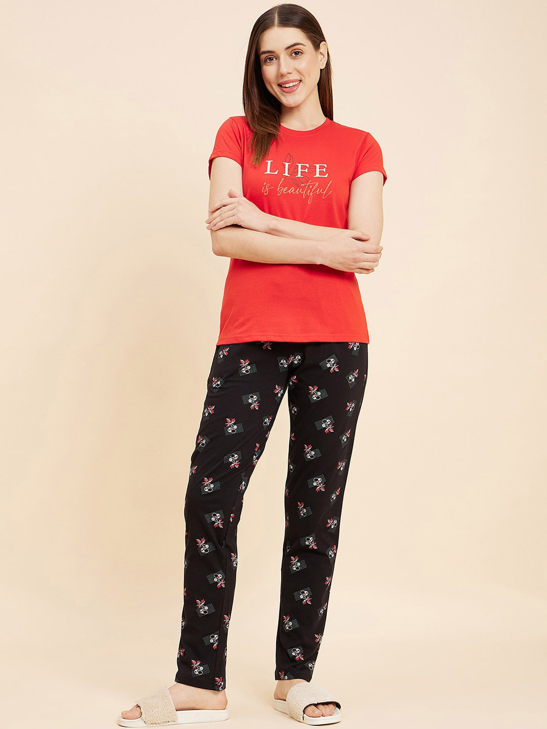 

Sweet Dreams Graphic Printed Night suit, Red