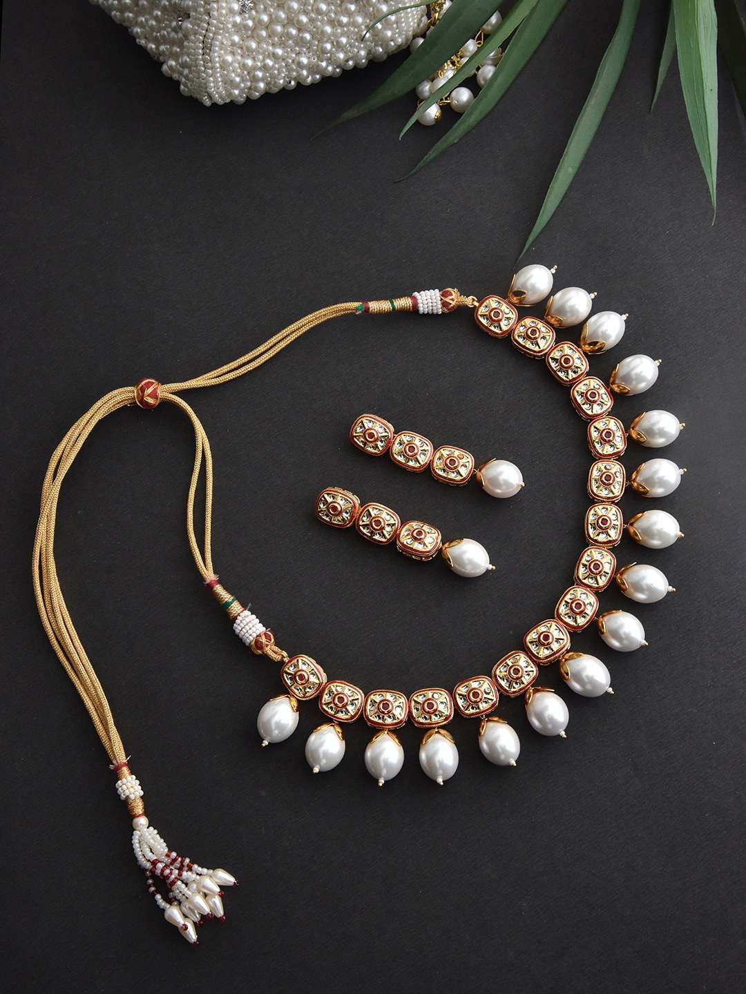 

Swabhimann Jewellery Kundan Studded & Beaded Necklace & Earrings, Gold
