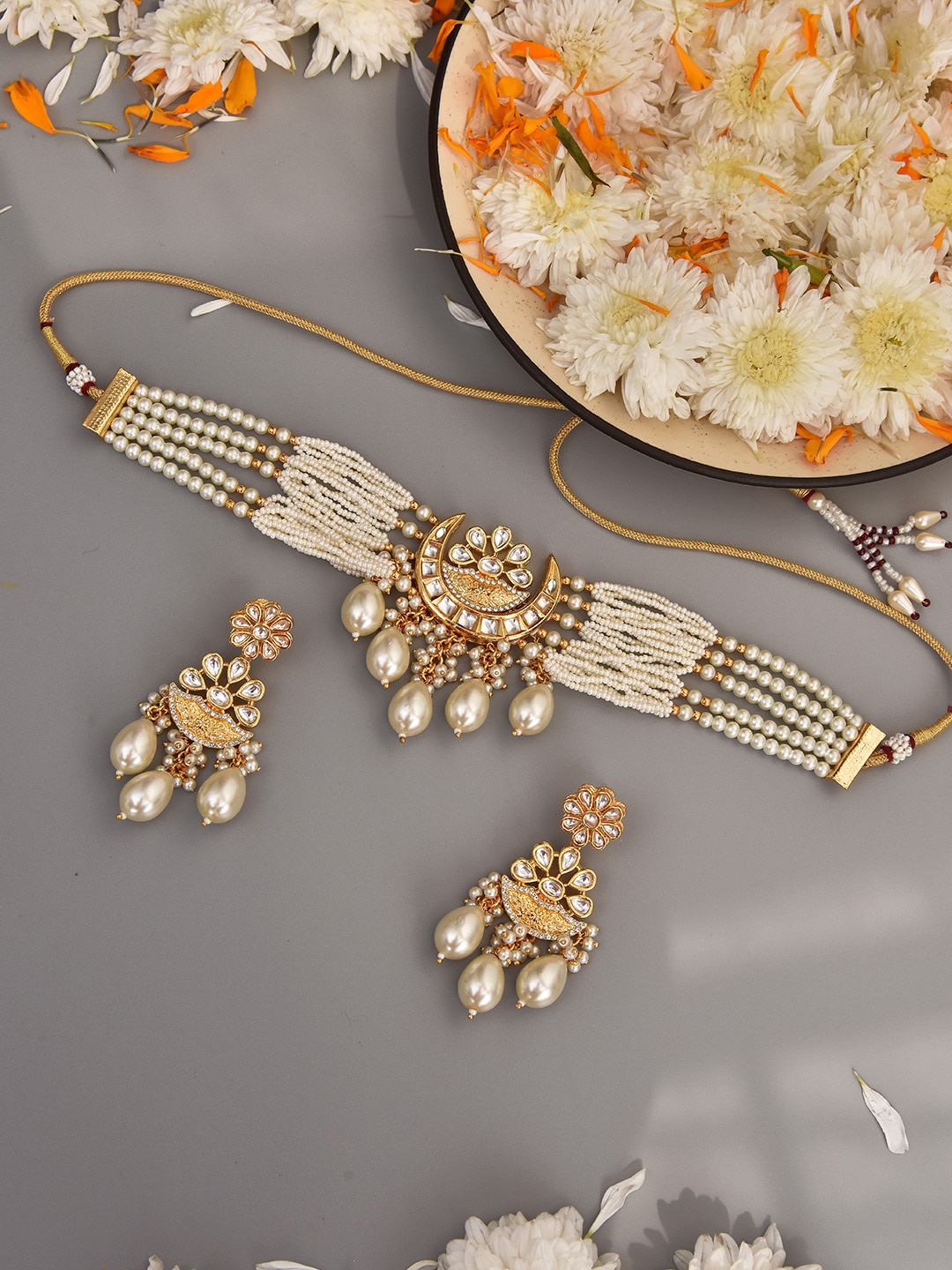 

Swabhimann Jewellery Kundan Studded & Beaded Necklace & Earrings, Gold