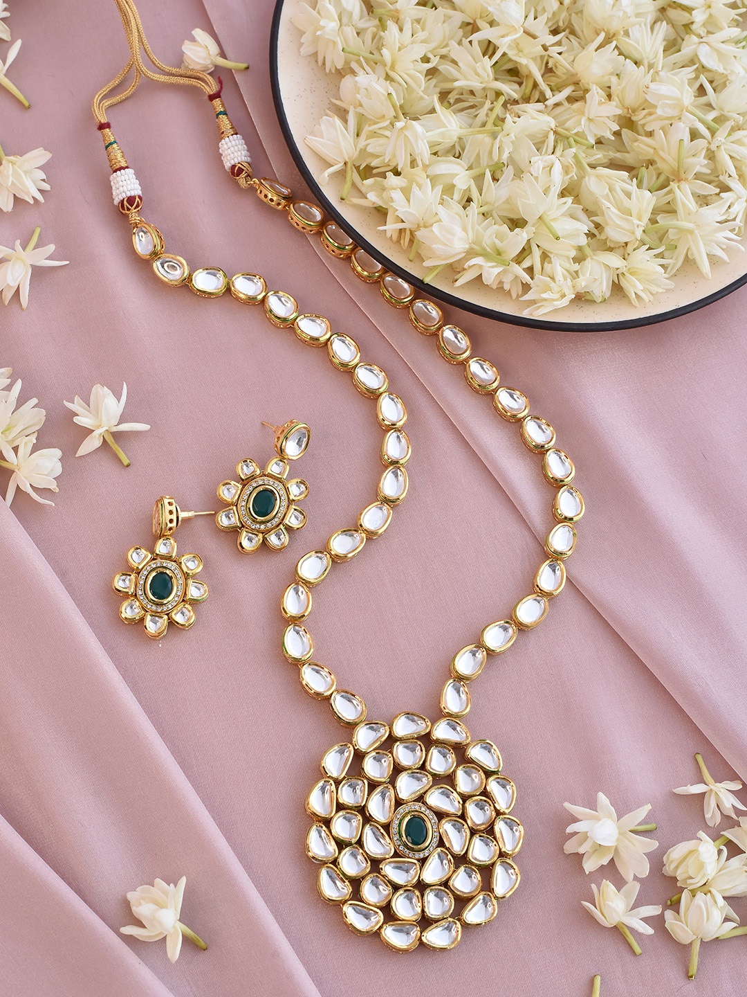 

Swabhimann Jewellery Kundan Studded Jewellery Set, Gold