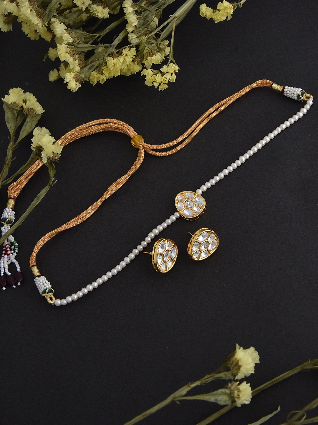 

Swabhimann Jewellery Kundan Studded & Beaded Jewellery Set, Gold
