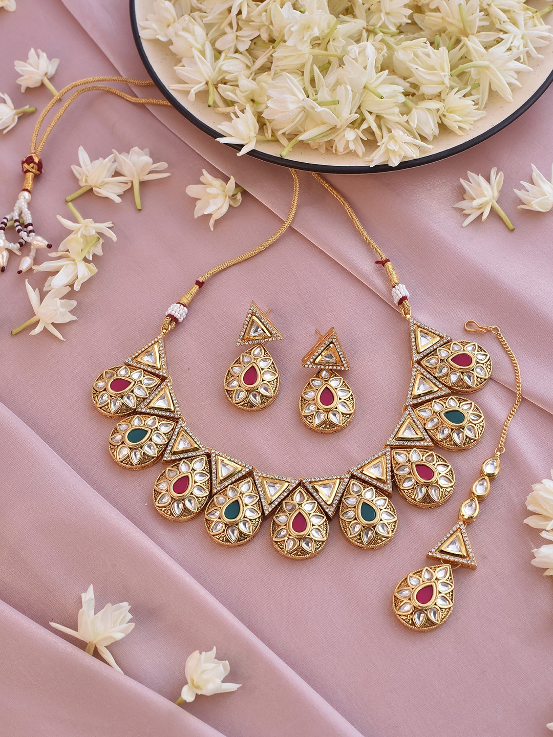 

Swabhimann Jewellery Kundan Studded & Beaded Jewellery Set, Gold