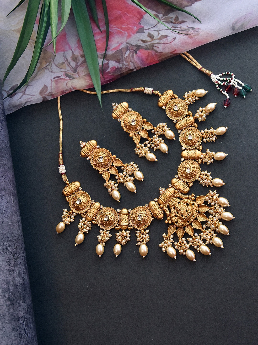 

Swabhimann Jewellery Kundan Studded & Beaded Temple Jewellery Set, Gold
