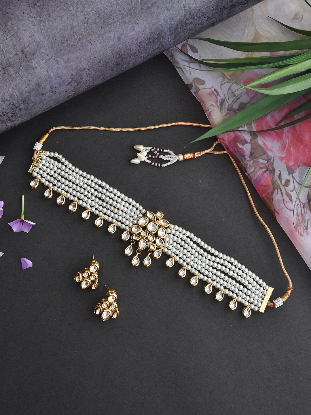 

Swabhimann Jewellery Kundan Studded & Beaded Jewellery Set, Gold