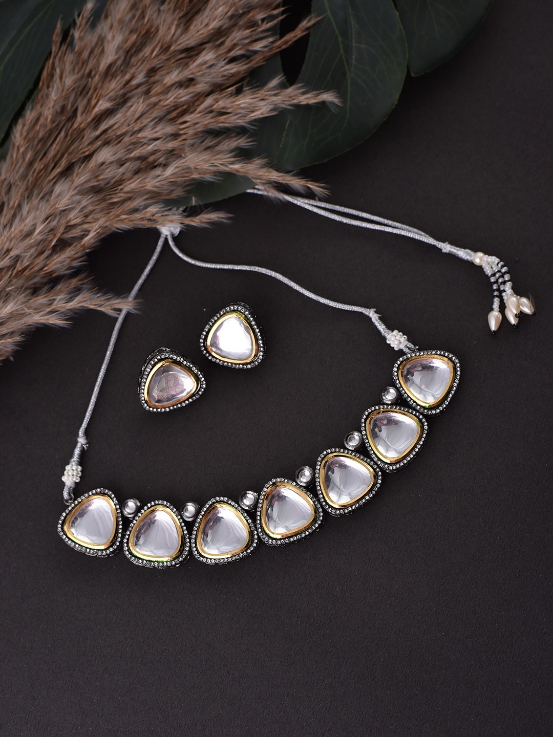 

Swabhimann Jewellery Silver Plated Kundan Jewellery Set, Grey