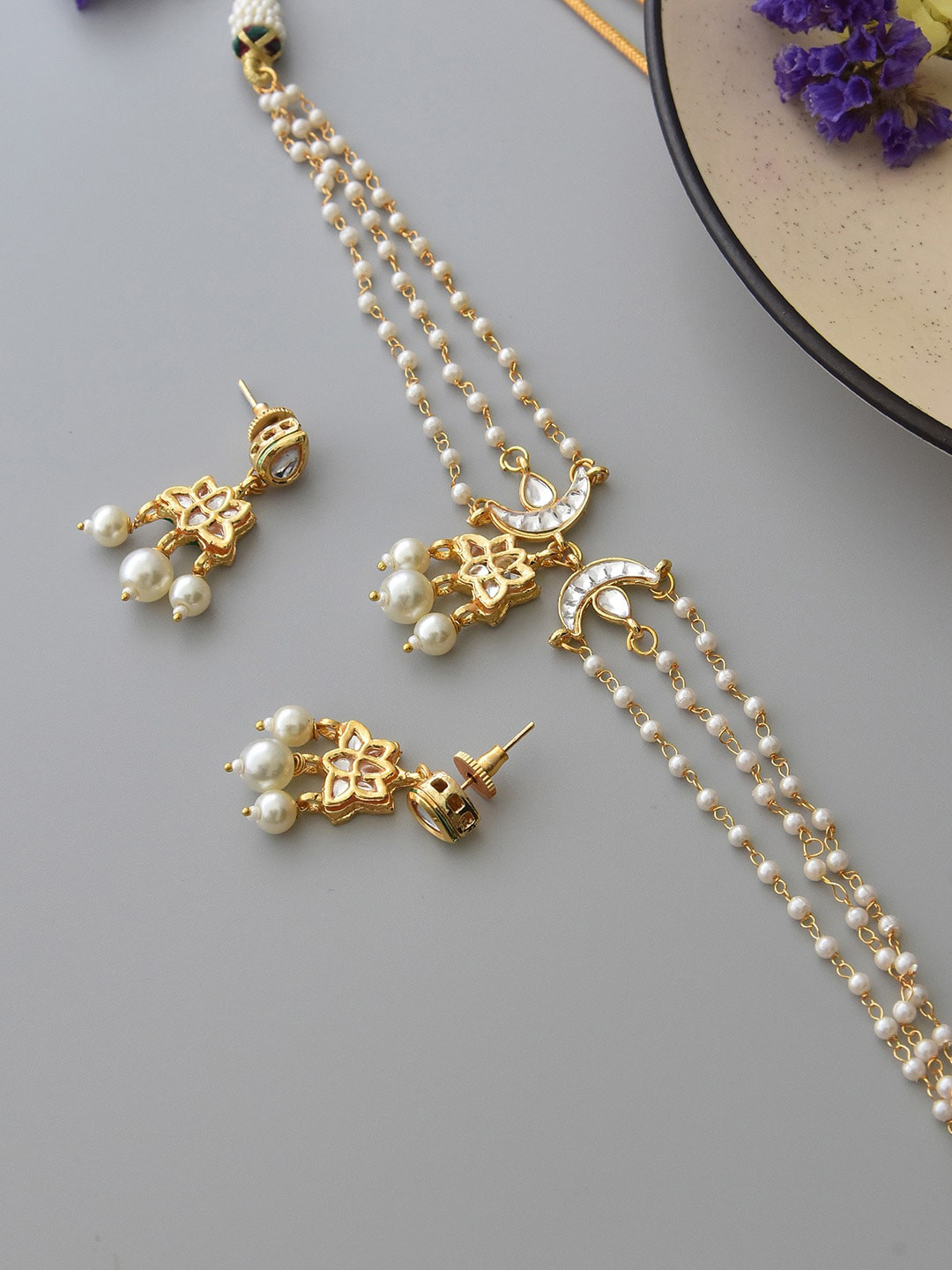 

Swabhimann Jewellery Kundan Studded & Beaded Jewellery Set, Gold