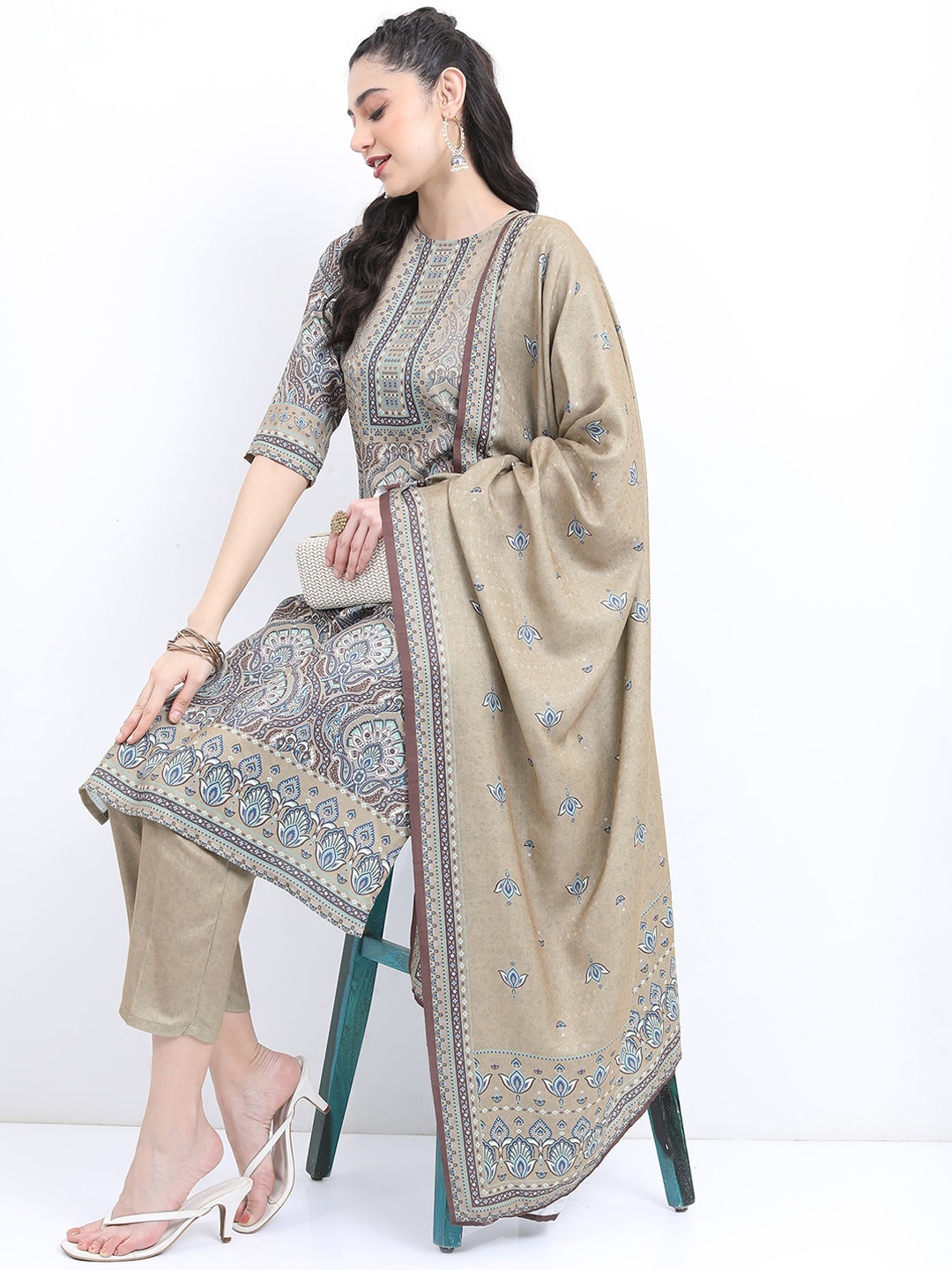 

KETCH Ethnic Motifs Printed Regular Kurta With Trousers & Dupatta, Coffee brown