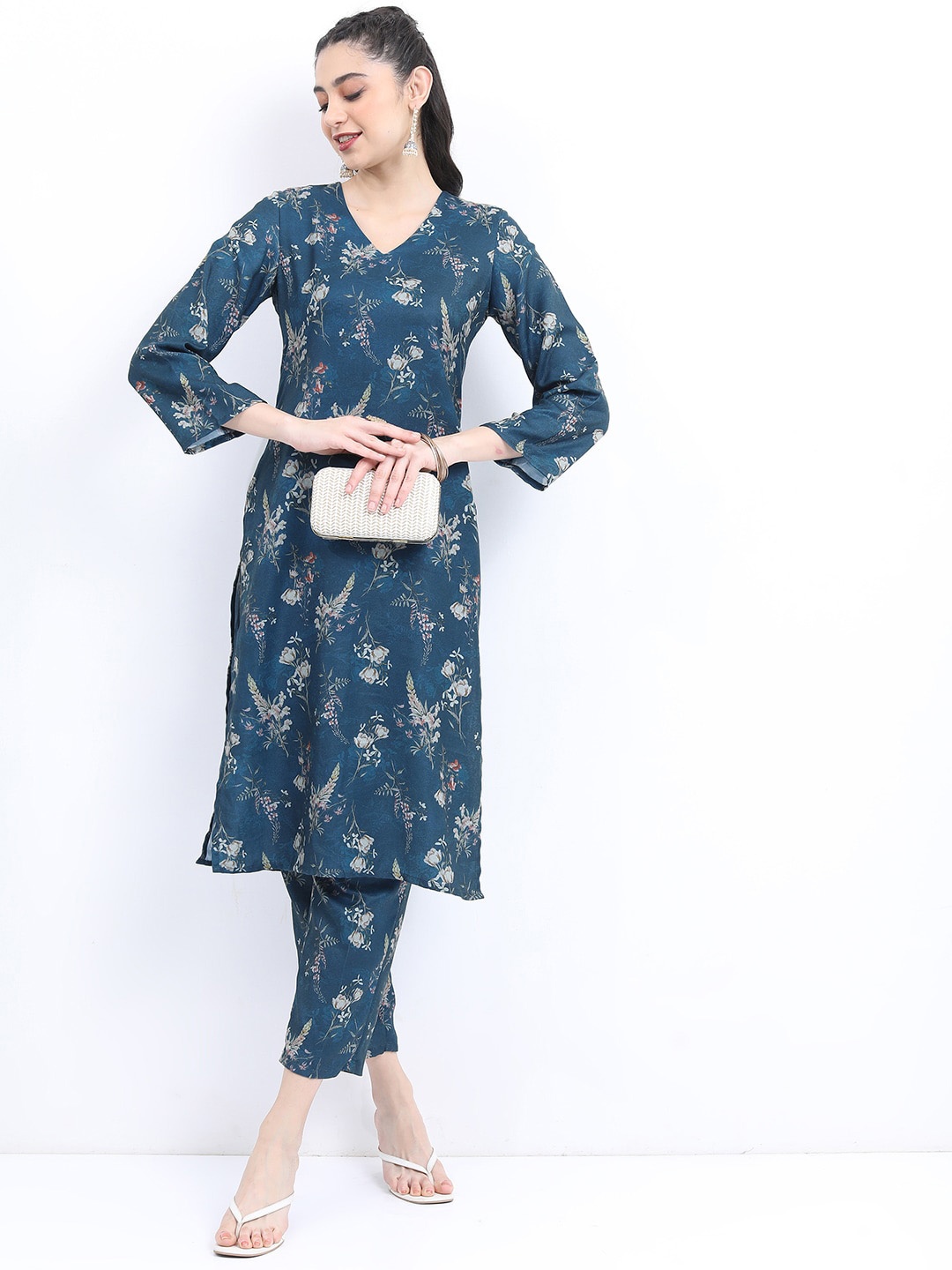 

KETCH Ethnic Motifs Printed Regular Kurta With Trousers, Teal