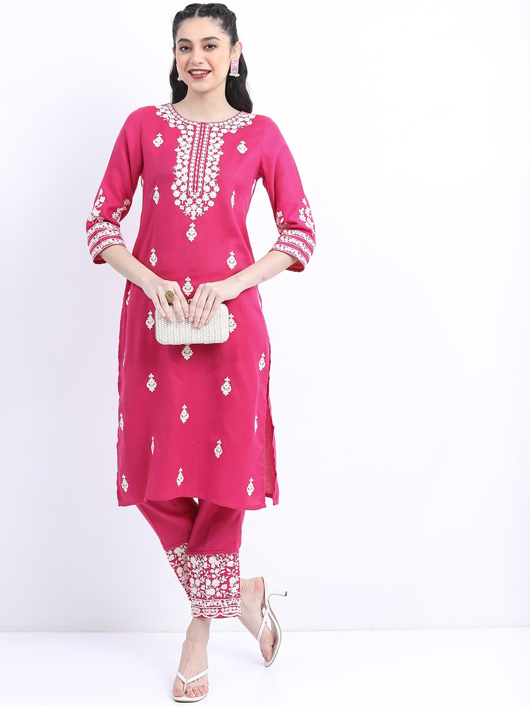 

KETCH Floral Embroidered Thread Work Kurta With Trousers, Pink