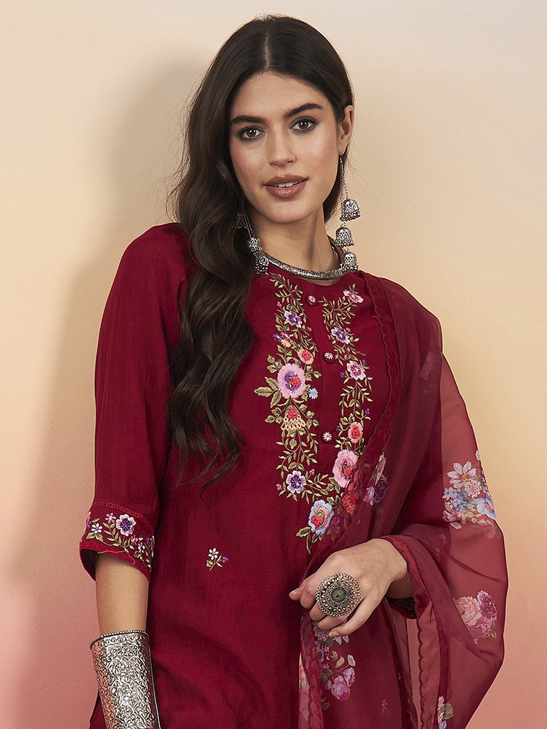 

Indo Era Embroidered Regular Sequinned Kurta with Trousers & Dupatta, Maroon