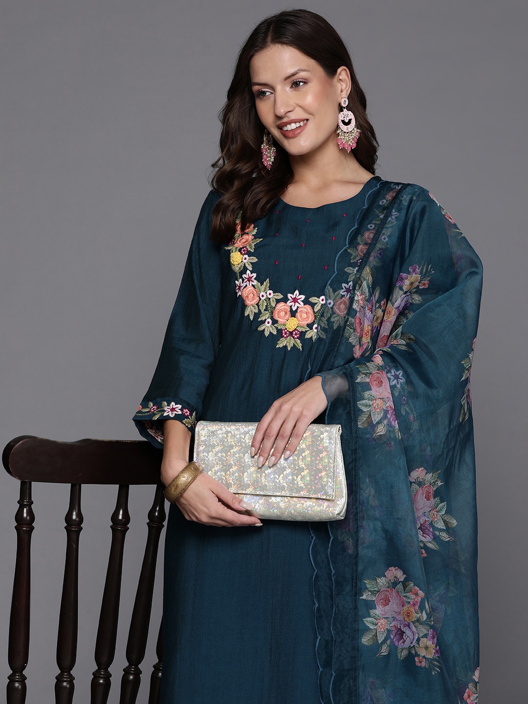 

Indo Era Floral Embroidered Regular Kurta with Trousers & Dupatta, Teal