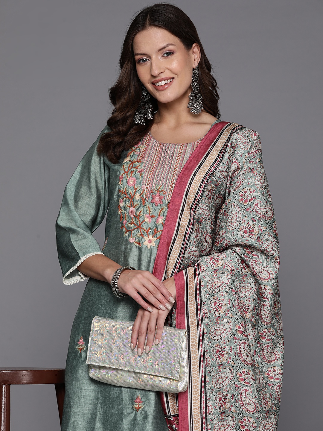 

Indo Era Women Floral Yoke Design Regular Thread Work Kurta with Trousers & With Dupatta, Green