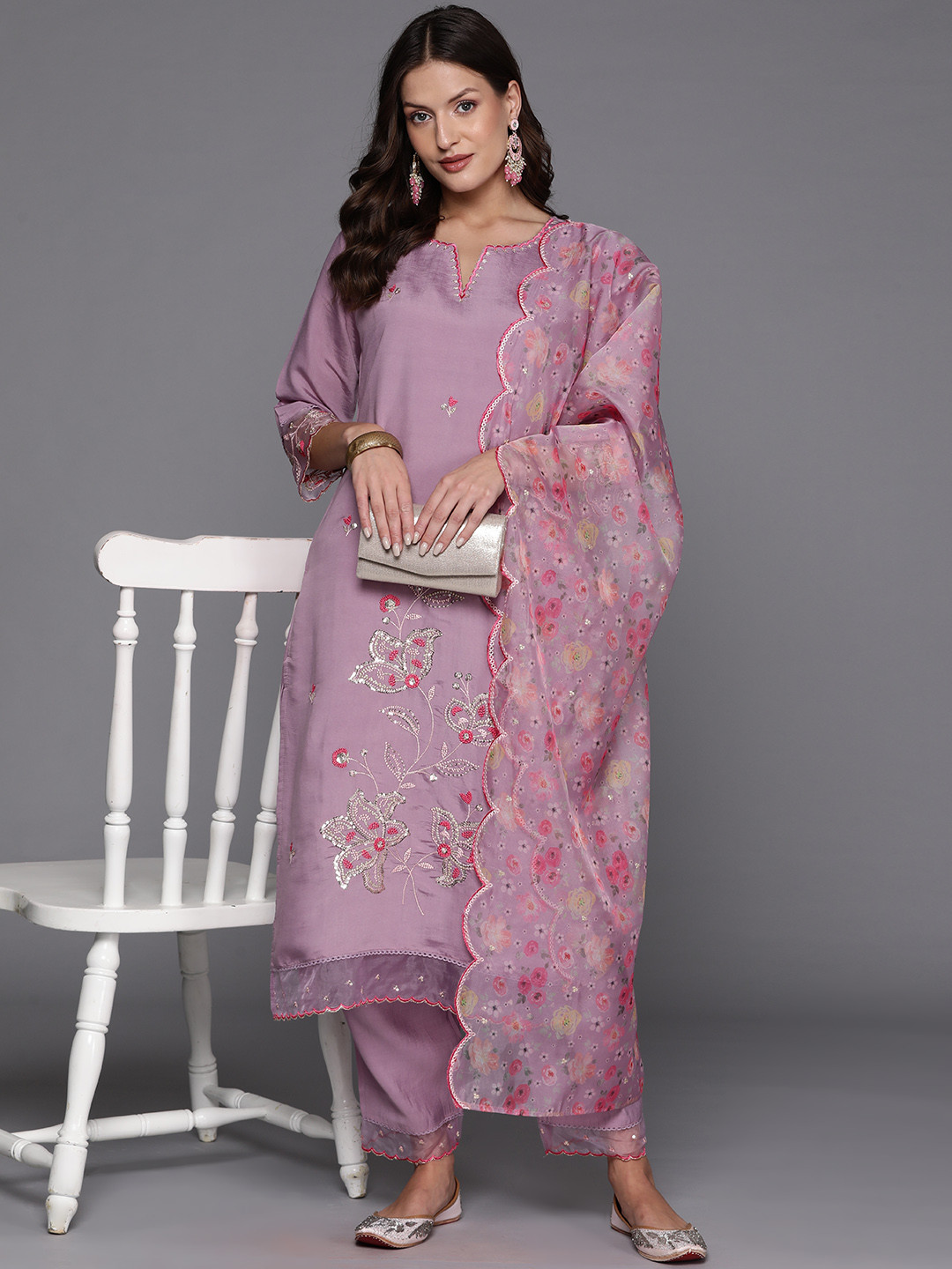 

Indo Era Women Floral Embroidered Regular Thread Work Kurta with Trousers & Dupatta, Mauve